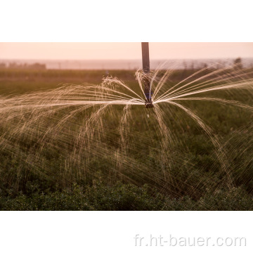 système d&#39;irrigation à pivot central remorquable